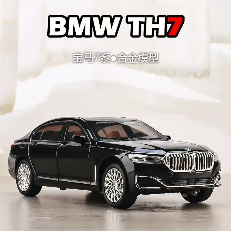 1:24 BMW THE 7 760LI coche de aleación de Metal de limusina grande, modelo de coche con sonido y luz, juguete extraíble, decoraciones interiores, juguete para niños