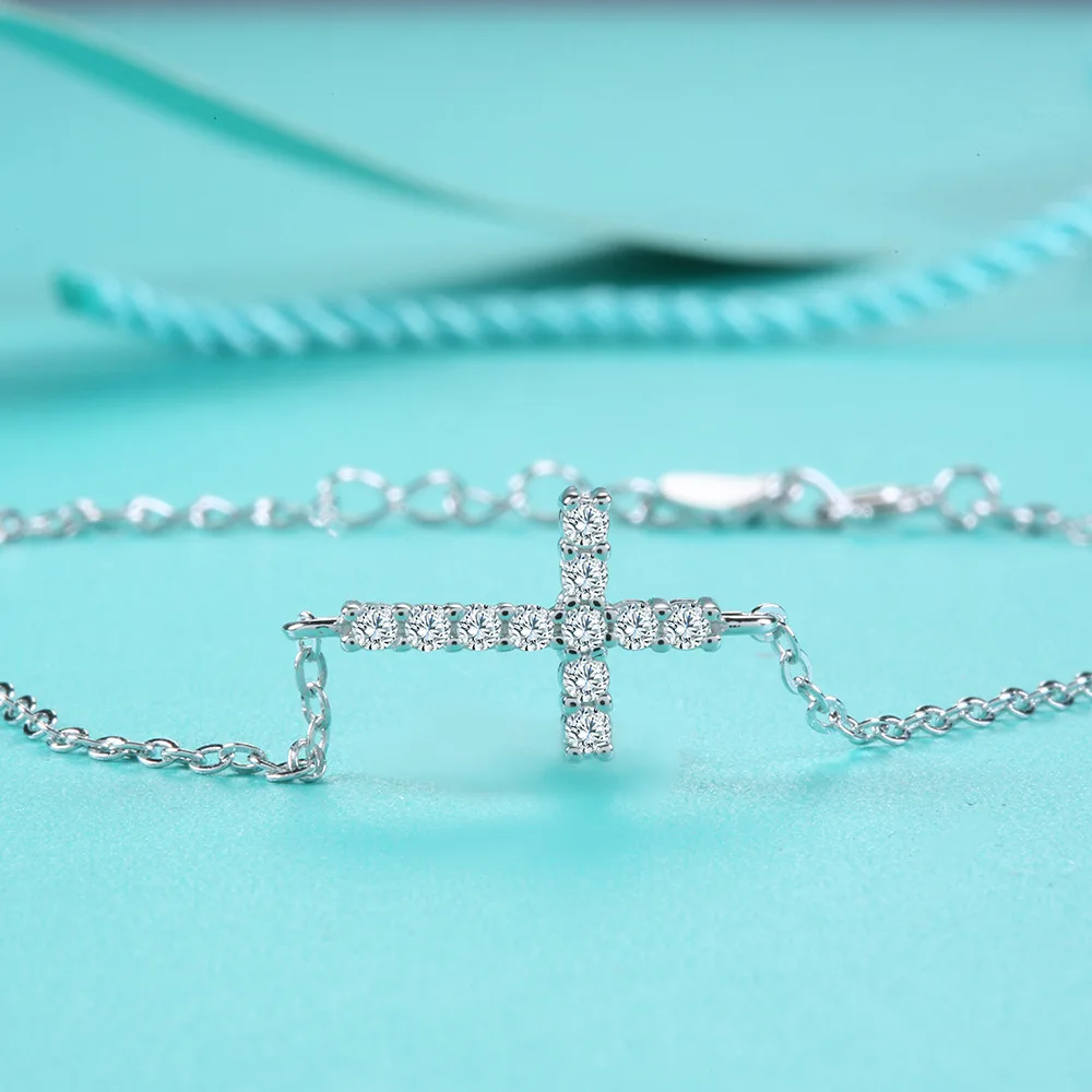 18K Gold Moissanite Bracelet for Women in D Color, Excellent White Moissanite Cross, Niche Design, Platinum PT950 Bracelet
