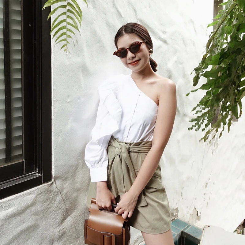 Sloping Solid Color Shoulder Collar Top Ruffled Shoulders Shirt One-sleeve Fashion Y2k Top Single-breasted Clothes for Women