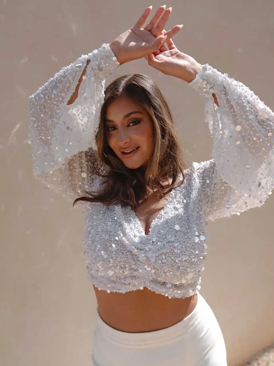 Vestidos de novia de línea A con abertura lateral brillante, traje de dos piezas, apliques florales 3D con lentejuelas ostentosas, perlas, manga completa