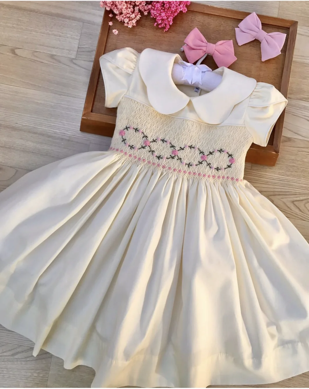 0-12Y Baby Girl Summer Flower Handmade Embroidery Smocked Beige Dress for Eid Birthday Party Holiday Photography Casual A60