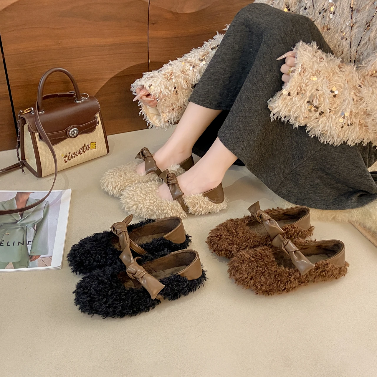 Commuter Relaxed Style Gentle Breeze Fuzzy Women's Shoes, Flat Beans Single Shoes with A Buckle, Versatile Soft-soled Shoes