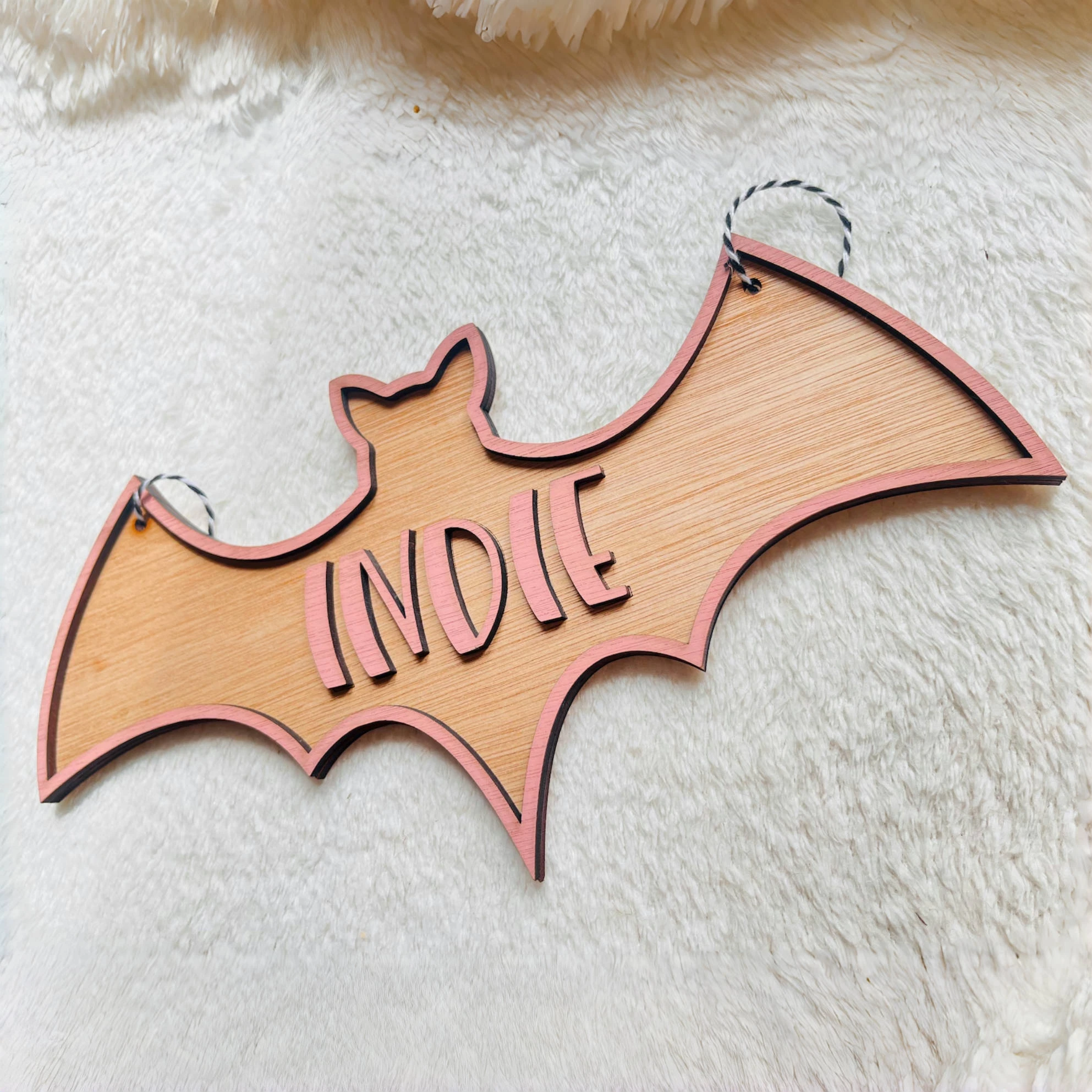 Halloween Wooden Name Sign Bat Party Decorations Personalized Halloween Gift Custom Name Wall Decor for Kids' Halloween Party