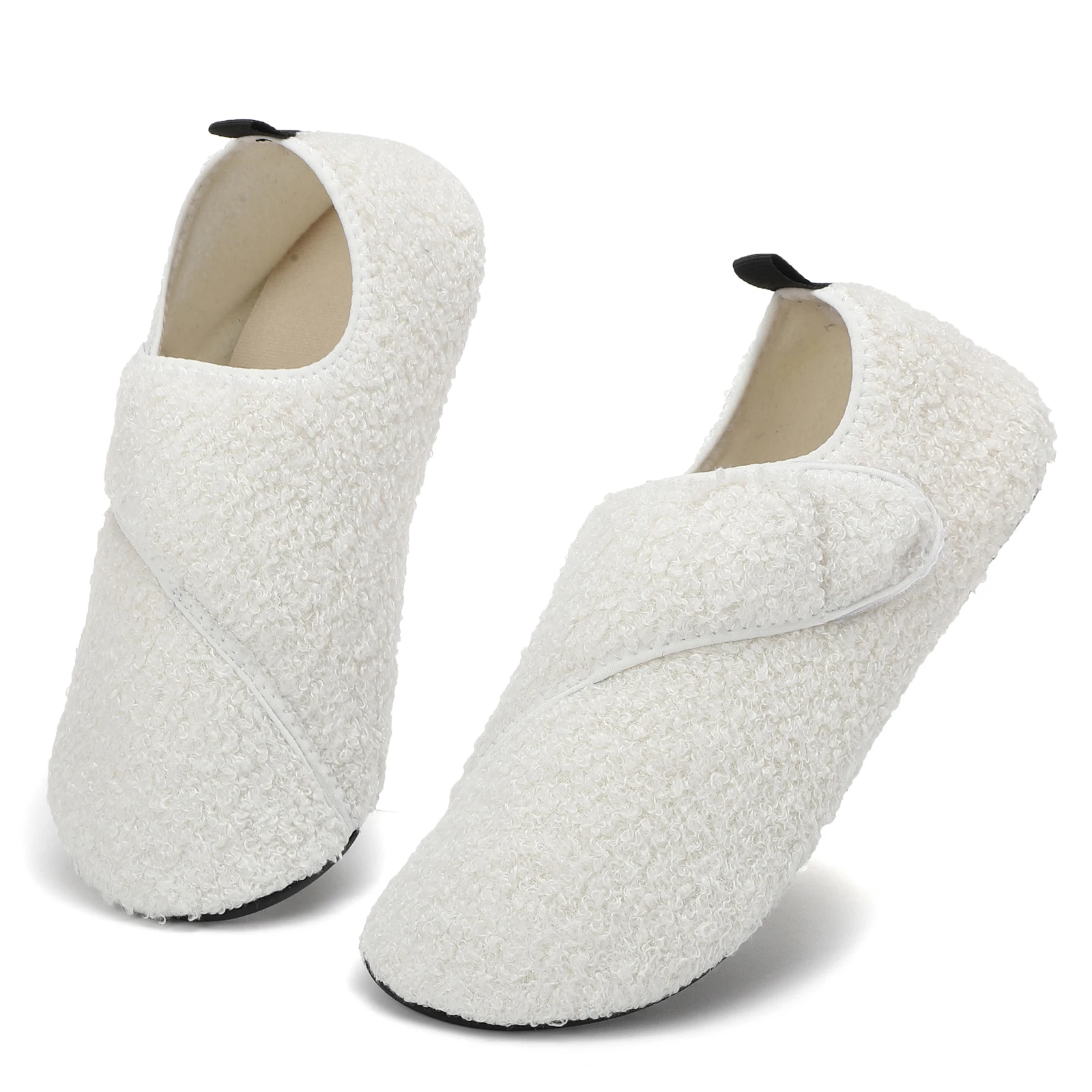 أحذية قطنية شتوية للرجال شباشب دافئة سهلة الارتداء للأطفال خفيفة الوزن للأزواج من القطيفة لغرفة النوم والمنزل أحذية بدون كعب شتوية دافئة على الأرض