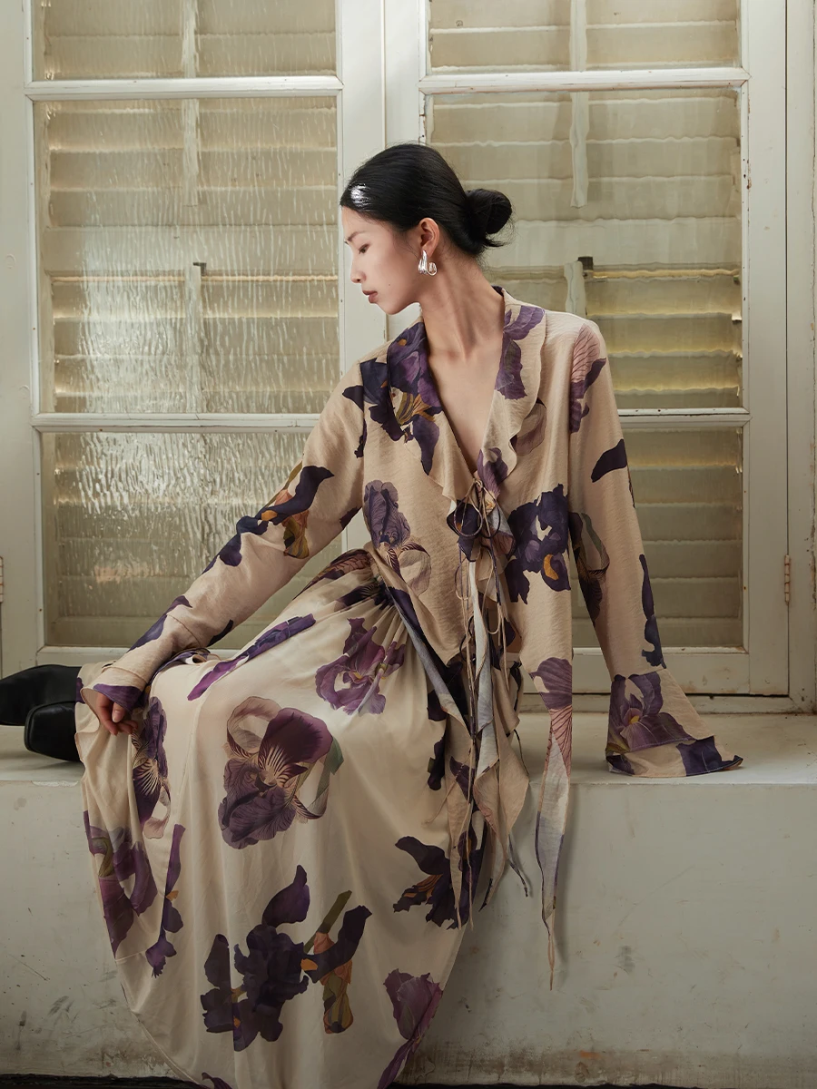 

Новое осеннее китайское платье с длинными рукавами, цветочным принтом, кружевным подолом и V-образным вырезом, женское, приталенное, оригинальный дизайн