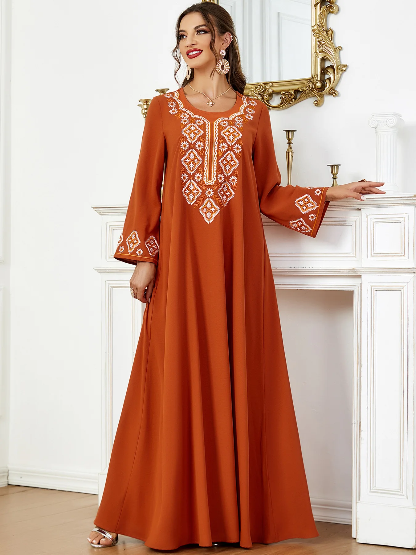 

Embroidery Muslim Maxi Dress for Women 2024 New Fashion Dubai Turkey Abaya Femme Musulman Jalabiya Islam Kebaya Robe Caftan Gown