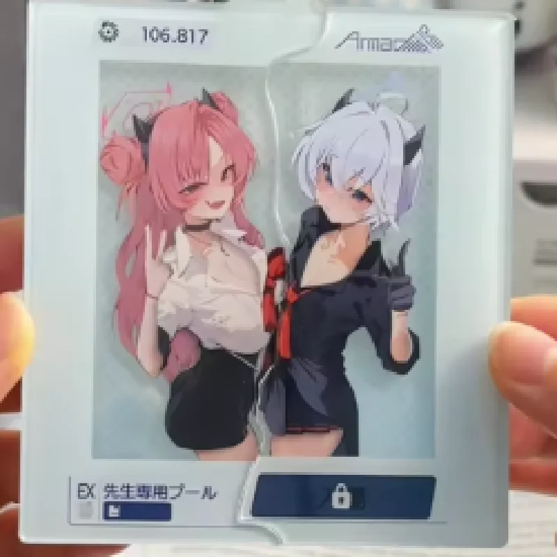 Llavero de Blue Archive con Figura de Yozakura Kirara Hitami Erika, con Atuendos Intercambiables, Adorno de Personaje, Colgante, Colección Extraíble