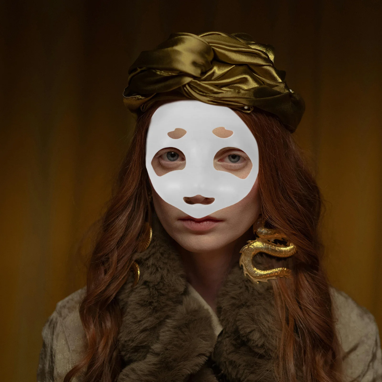 

Lightweight Portable Fursuit Head Base Mask Unpainted White Blank for Cosplay Halloween Masquerade Parties Cosplay Mask