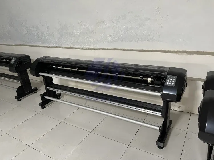 الصين عالية السرعة الملابس CAD النافثة للحبر الراسمة آلة الملابس 180 سنتيمتر للبيع #2