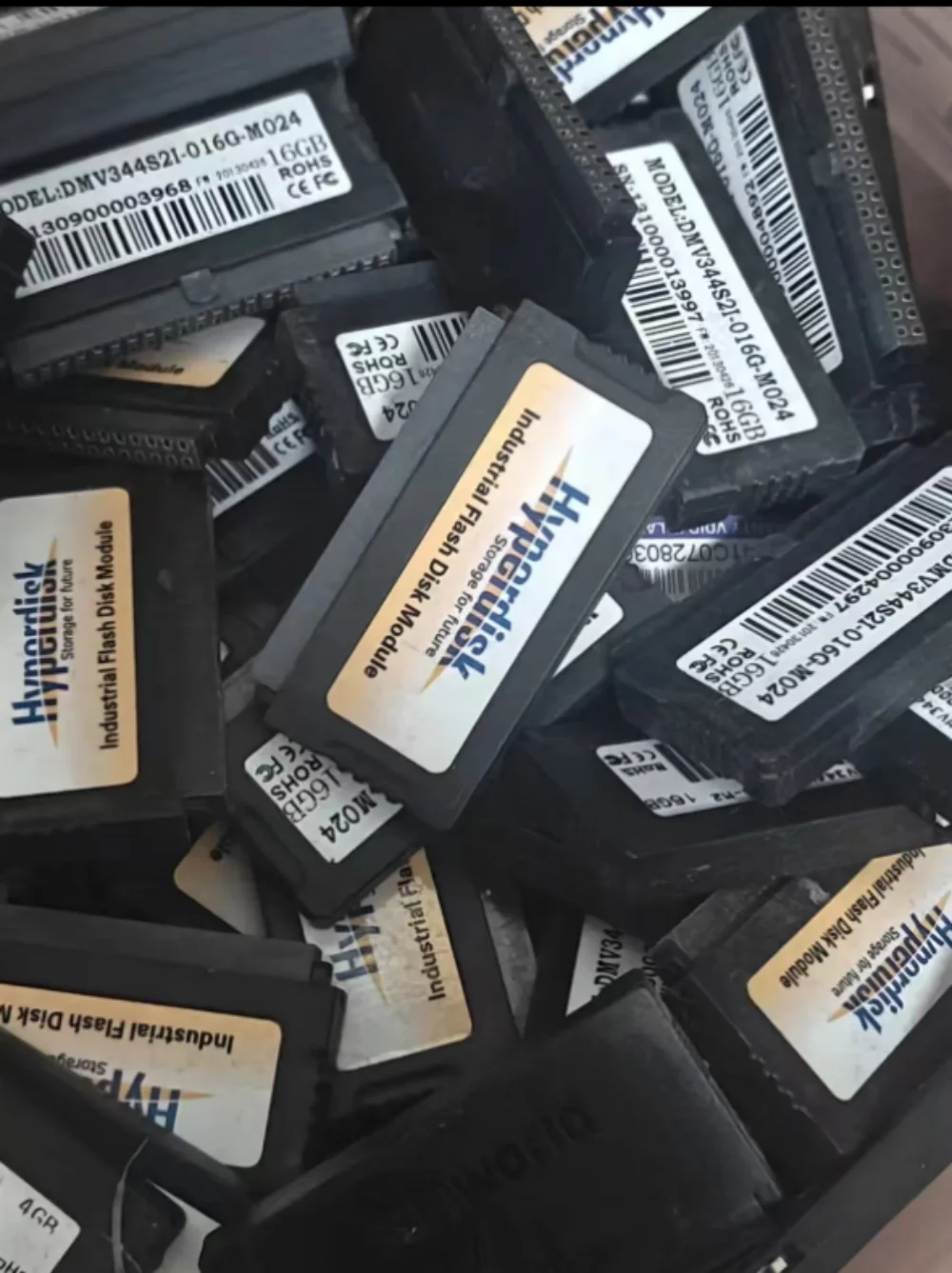 Hyperdisk Industrial DOM SSD16GB IDE 44-Pin MLC SSD DOM Disk On Module Memori Flash IDE Industri 44 Pin