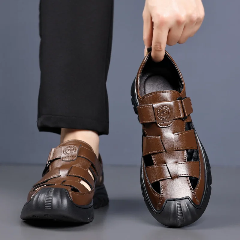 2025 صيف جديد مصمم صندل جلدي غير رسمي للرجال قدس تنفس أحذية الشاطئ الذكور بلون فساتين راقية الصنادل رجل #6