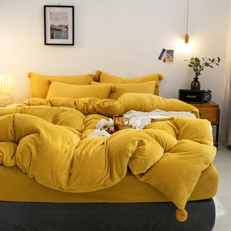 4pcs/set Yellow Winter Flannel Quilt Cover Soft Warm Coral Fleece Comforter Cover Thickening Warm Duvet Bedding Cover Set