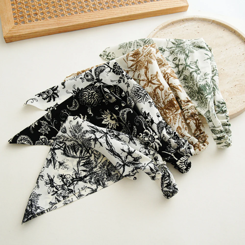 New Printed Leaf Bandana Headband Women\'s Elastic Triangle Headscarf Hair Bands Spring Summer Girl Fashion Decor Ties Hair Scarf