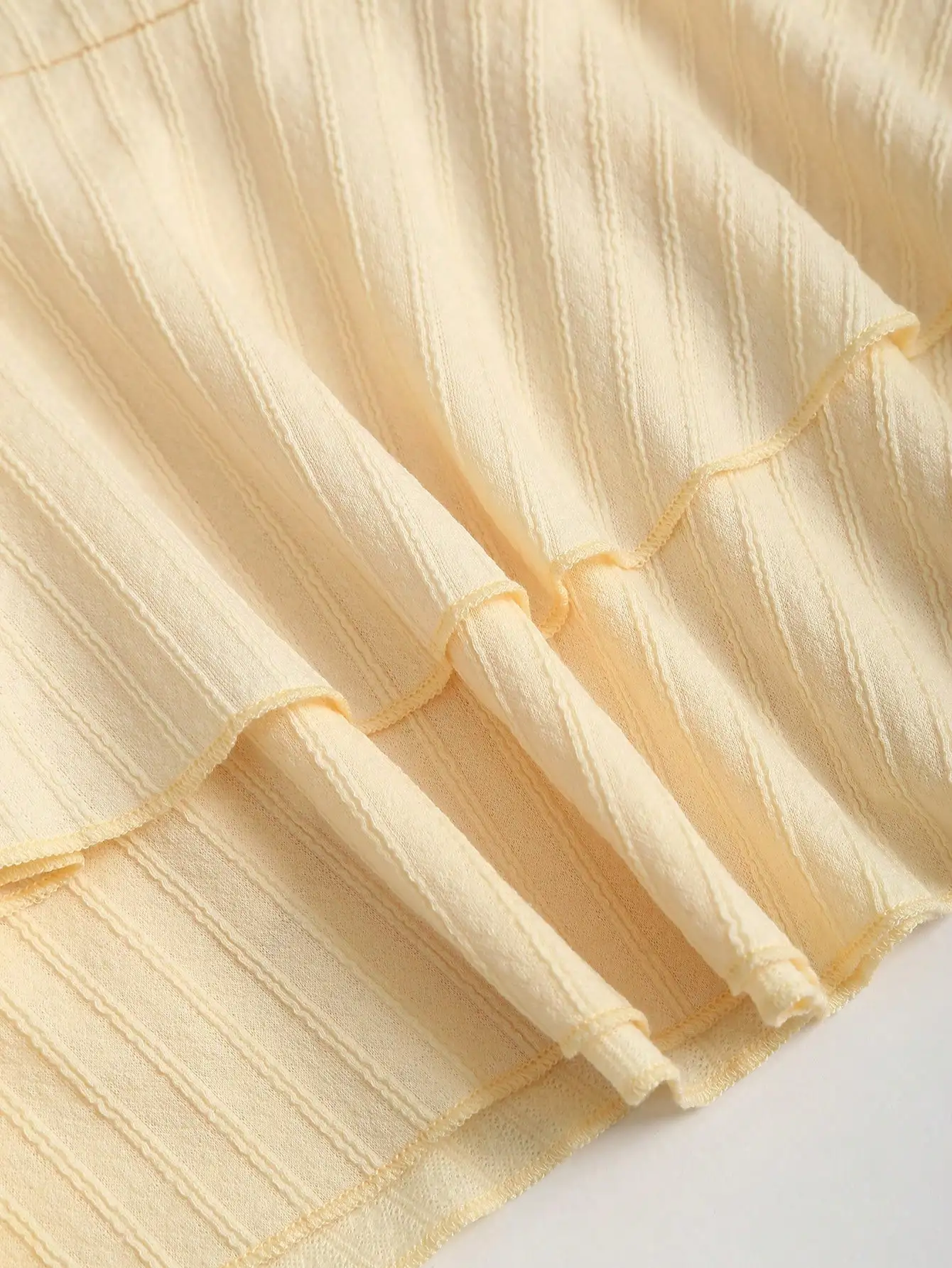 Minivestido feminino de praia com gola halter e decoração de estrela do mar, busto franzido e bainha com babados em camadas, primavera verão