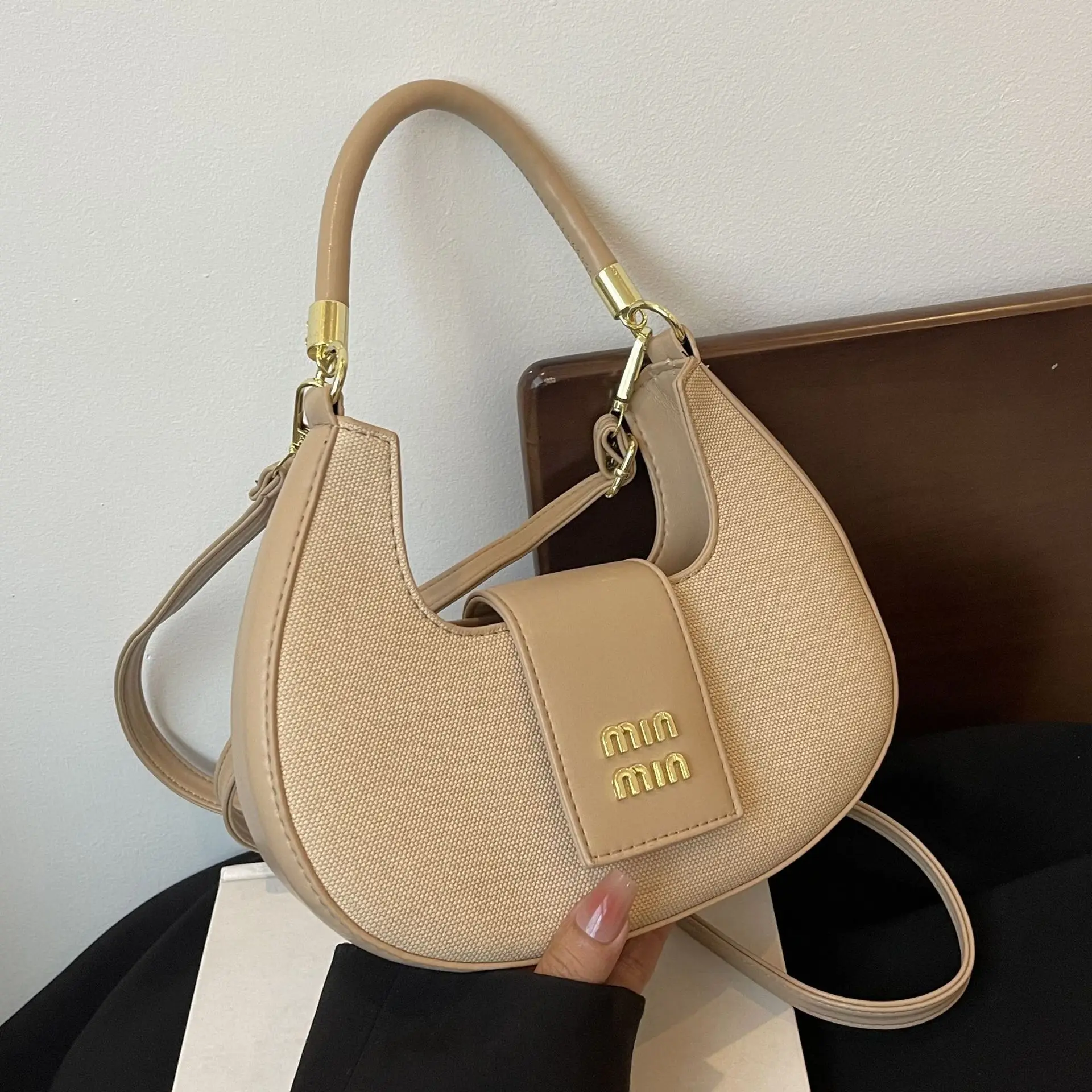 

2025 Summer Crescent Bag, Textured Crossbody Purse for Women, Commuter Underarm Tote, Minimalist Day-to-Night Bag, Textured