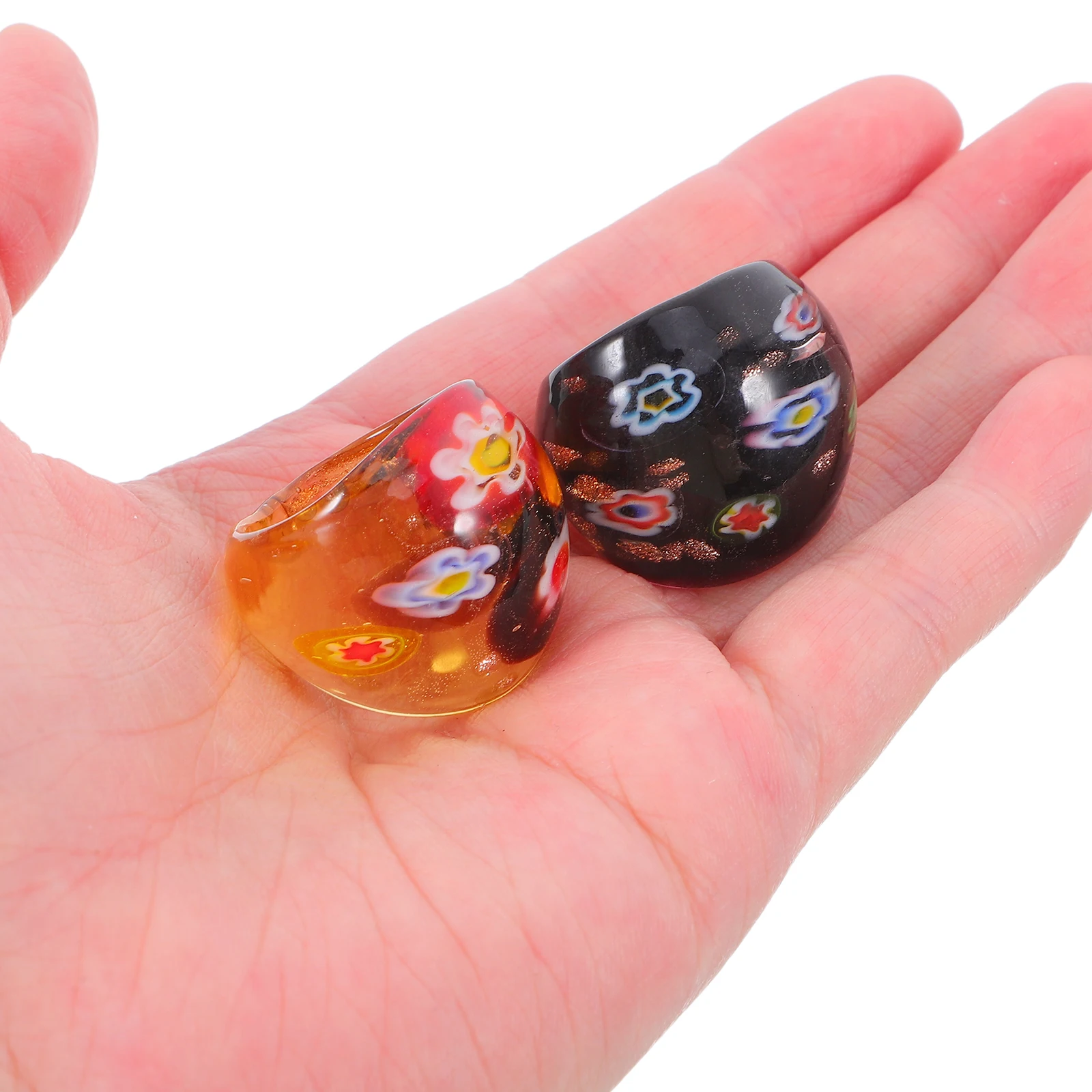 

4 pcs RingsStyle Inner Flower Sand Glass Rings for Women Decorative Finger Yellow Green Blue Black Random Pattern Fits Occasions