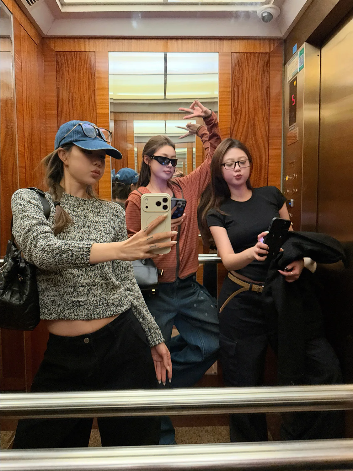 

New round Ne oulder Length Knitted Sweater 3 Pieces Bundle Women's Loose Fit Long Sve ort Sle Nylon Fabric