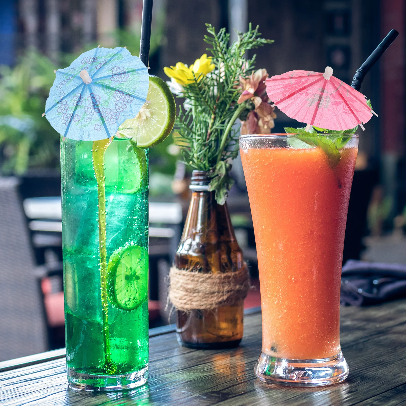 

50pcs Cocktail Umbrella Picks Hawaiian Decorative Toothpicks Natural Wood Fruit Serving Sticks For Drinks Appetizers Tropical