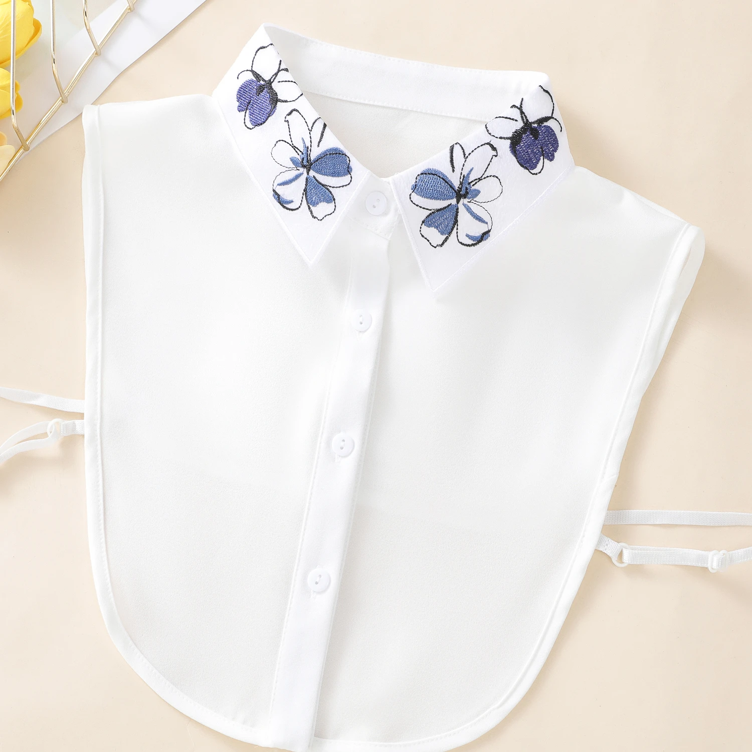 

Цельный женский искусственный воротник с вышивкой в китайском стиле, модный с цветами и бабочками, подходит для сочетания с.