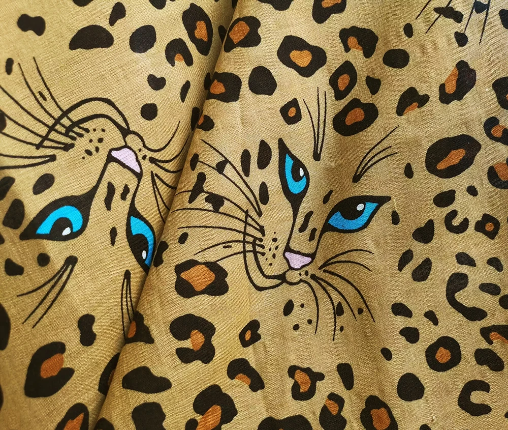 1 Meter x 1,45 Meter Afrika Brown Leopard Dress Material Stoff Dünne Baumwoll-Krepp-Gaze Nicht transparent – Detail 9