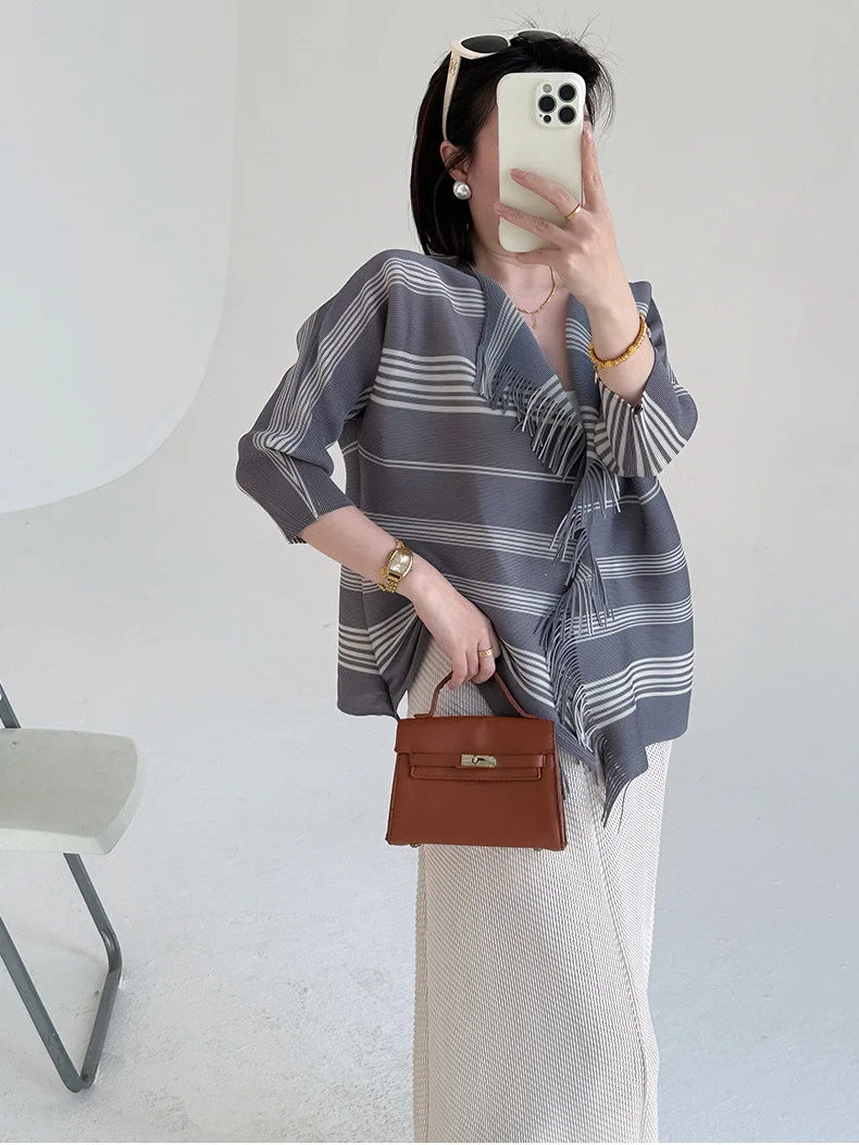 

Korean Japanese Sle Women's Spring 2026 Tee-Dimensional Loose Fit Color Blo Striped Jaet Tassel Skirt Set Casual Spor...