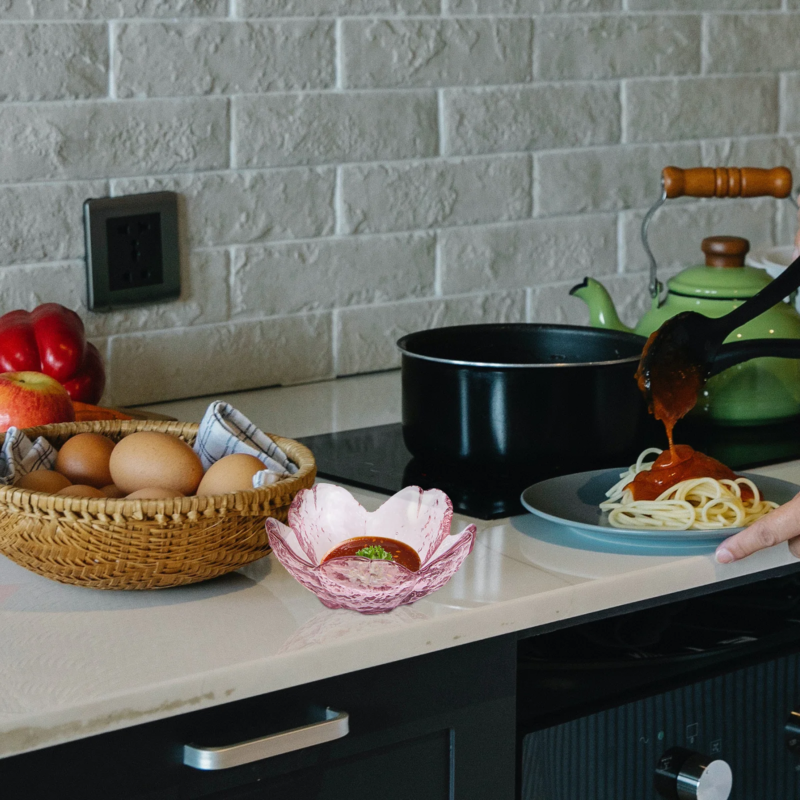 

2Pcs Glass Seasoning Dishes Grey Violet Versatile Use Sauce Dish for Spices Salt Sugar Kitchen Tray Sauce Dish