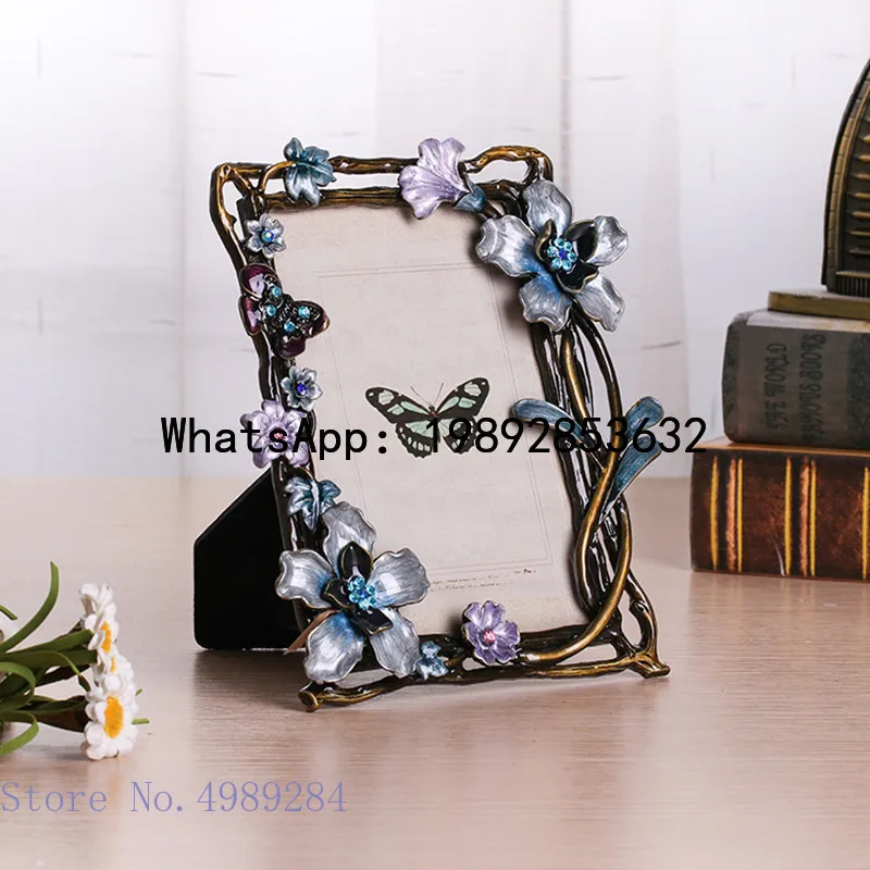 

Vintage Metal Photo Frame Color Relief Handmade Artificial Flower Square Hollow Out Picture Frames Photo Storage Furnishings