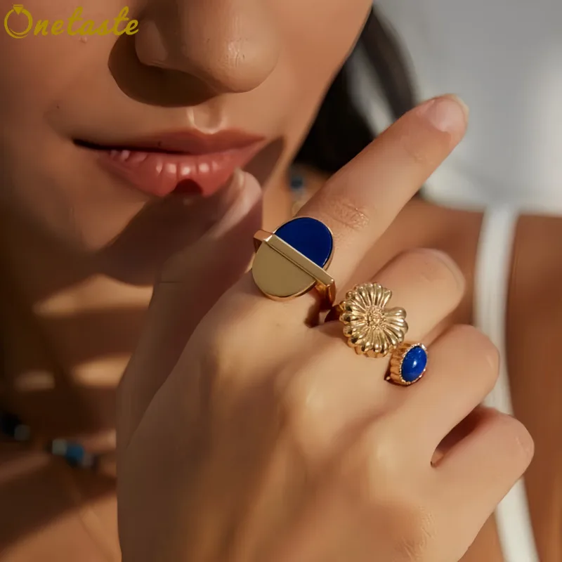 

Кольцо из серебра 925 пробы с позолотой 18K, лазуритом и большим овальным элементом в виде цветка ромашки, модное, изящное, регулируемое, эффектное кольцо