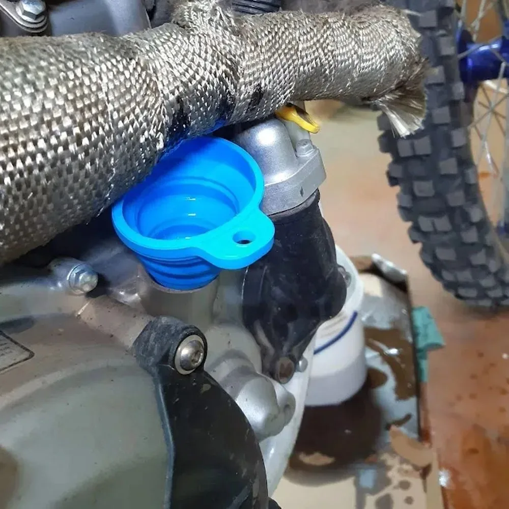 Embudo de motor para coche, embudo Universal de silicona para líquido, lavadora, cambio de líquido, embudo de cambio de gasolina y aceite de motor portátil plegable