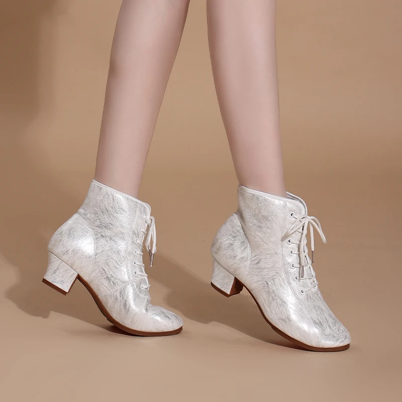 여성용 흰색 댄스 부츠, 성인용 야외 현대 및 라틴 댄스 신발, 편안한 밑창이 있는 레이스 업 미드 힐 댄스 부츠