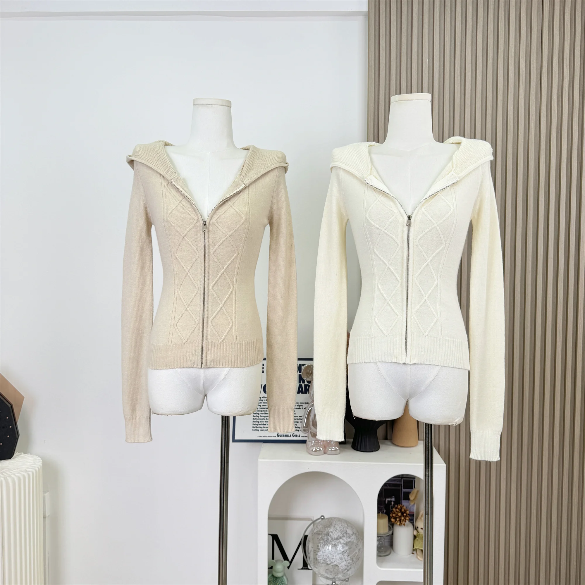 

Мягкий женский вязаный кардиган с капюшоном на молнии, однотонный, осень-зима, Новое поступление, верхняя одежда, свитер из смеси шерсти, пальто F58