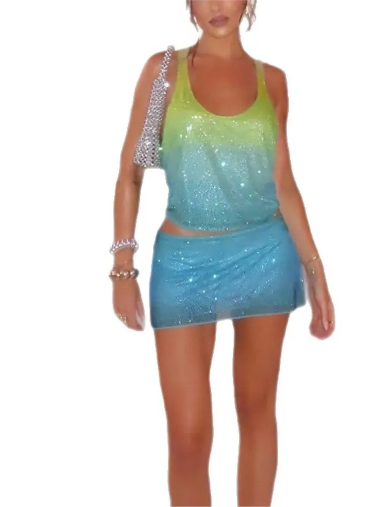 Strój kąpielowy z cekinową spódniczką, dwuczęściowy zestaw damski: crop top i mini spódniczka, modny, seksowny strój plażowy.