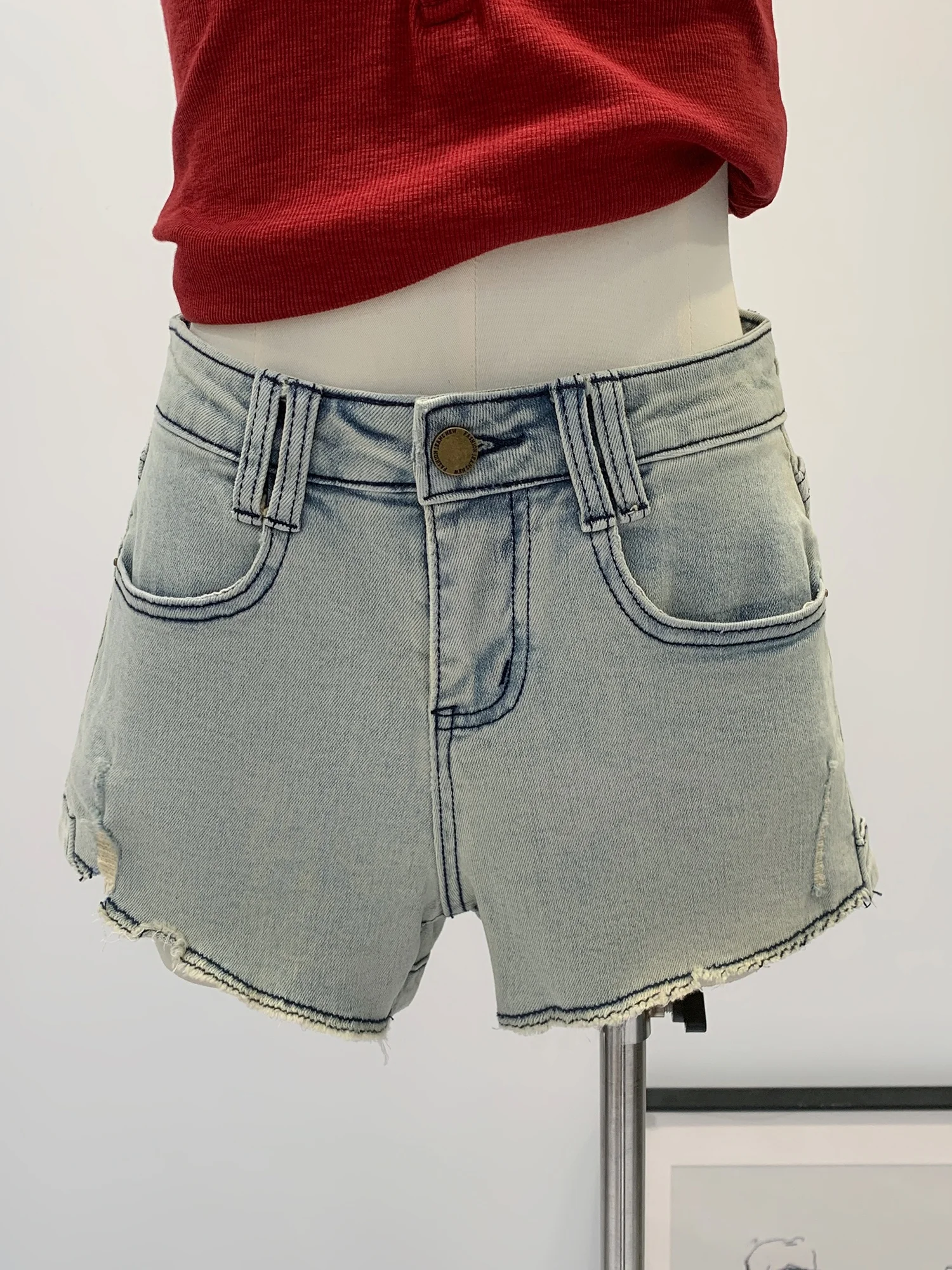 

American Style Vintage Faded Light Blue Denim Shorts Women's Summer New All-Match Slim High Waist A-Line Hot Pants