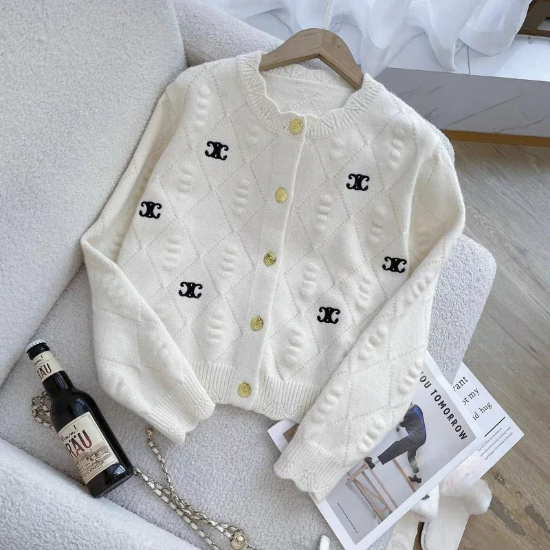 Short Sweater Coat Women's Fall 2024 New Loose and Thin Sweet Cute Foreign Style Small Fragrance with Knitted Cardigan Top