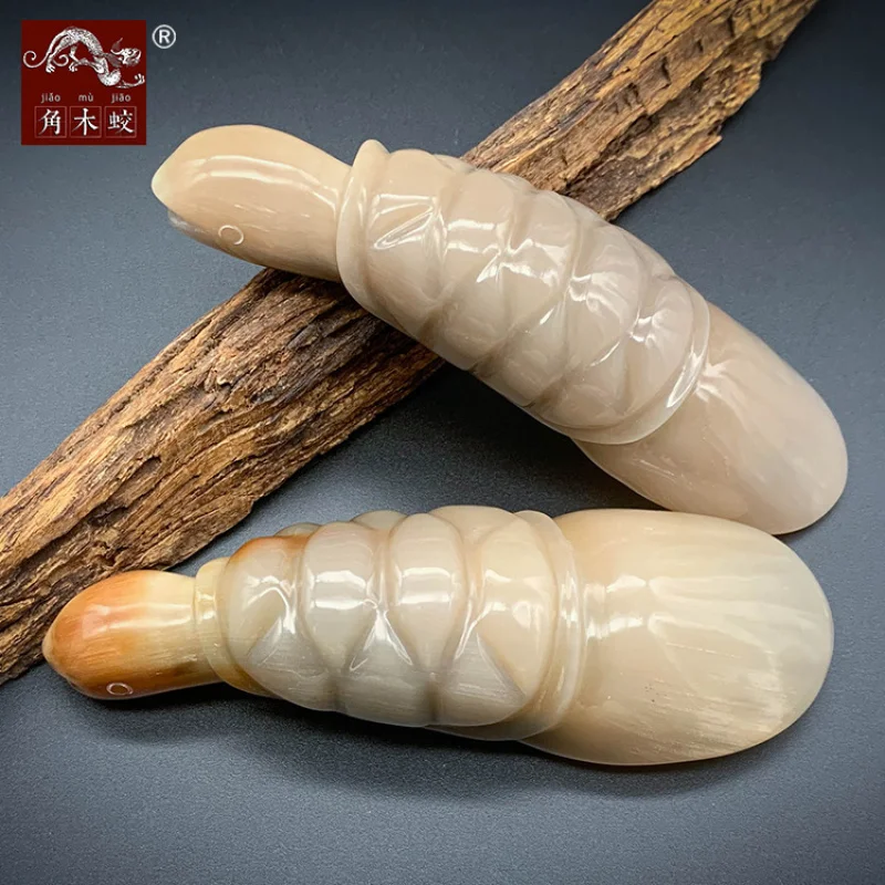 

Резной вручную массажный косметический инструмент в форме черепахи из рогового дерева и рога яка, в наличии на складе.