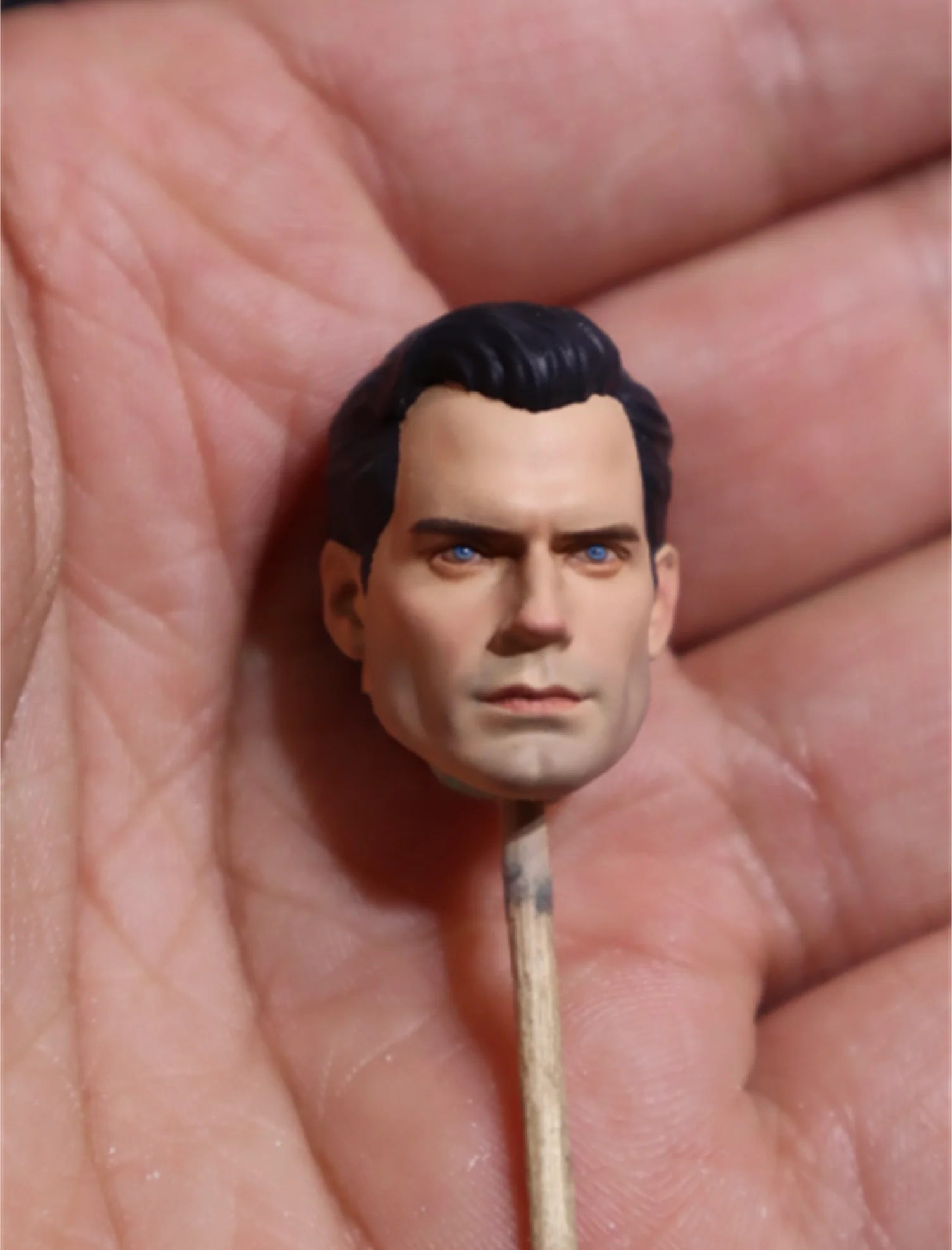 handmade-1-12-scale-painted-henry-cavill-head-carving-sculpt-model-mcfarlane-size