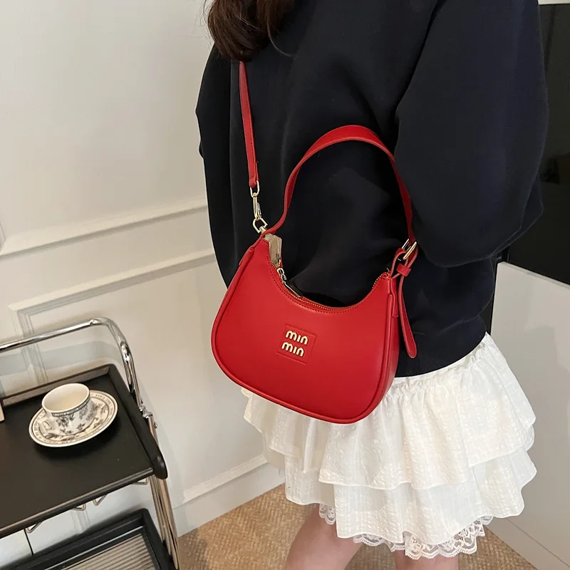 

​ ​ Осенне-зимняя женская сумка тофу 2024, минималистичная однотонная сумка через плечо, винтажная нишевая сумка на плечо для работы, повседневного использования ​