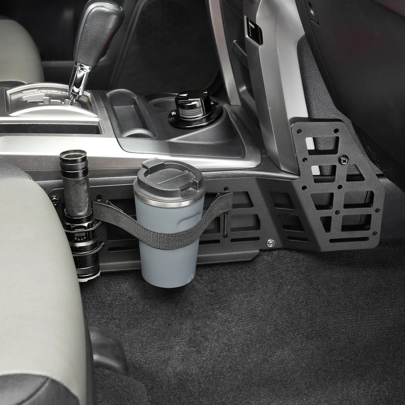 BEVINSEE Billet-Aluminium Mittelkonsolen-Getränkehalter-Panel für Toyota 4Runner 2010-2024, ersetzt 58910-35340-C3, erweitert den Platz – Detail 2