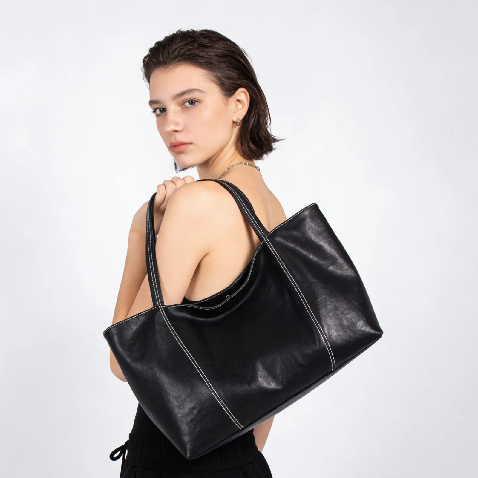 

New Retro Black Women's Tote Bag Large Capacity Underarm Casual Single Commute Shoulder Bag Fashion Shopping Bag