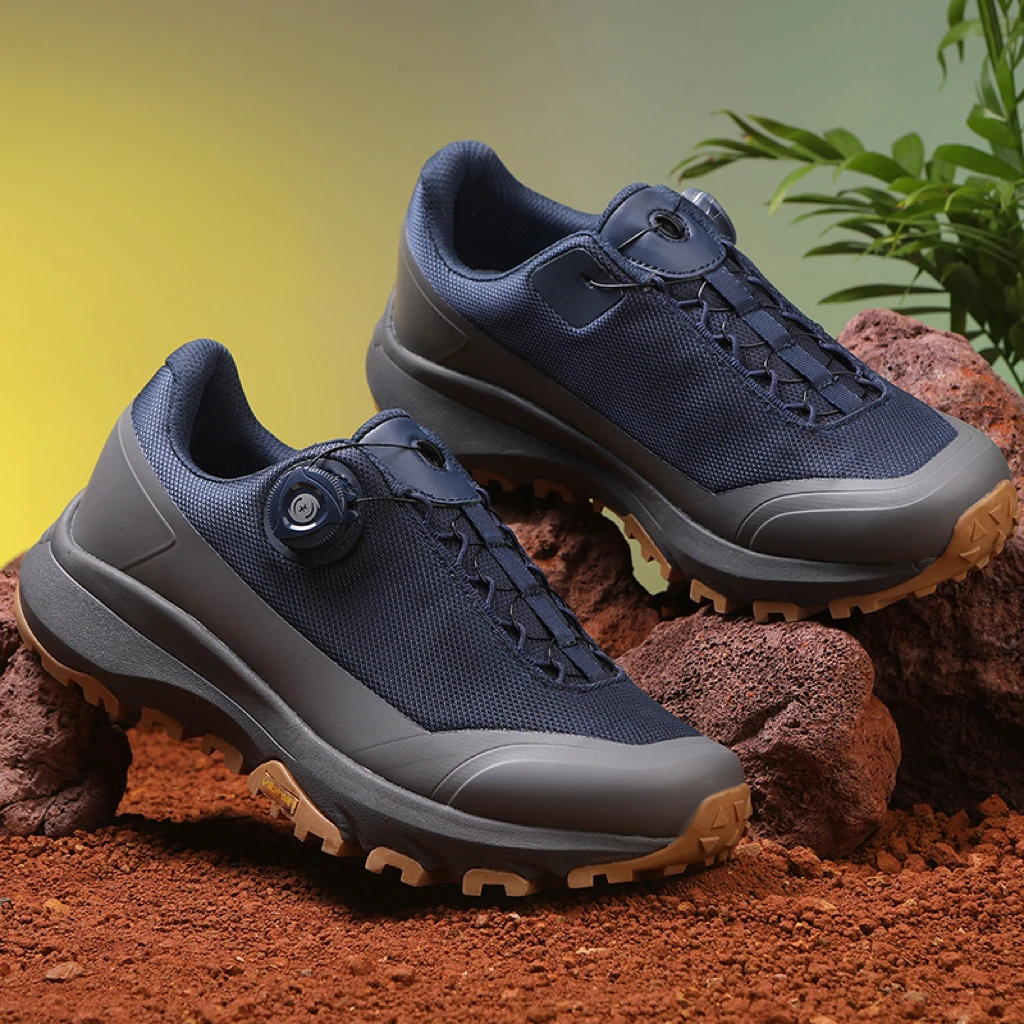 

Men Hiking Sneakers Brand High Quality Trekking Climbing Shoes Male Rotating Button Luxury Designer Outdoor Sneakers