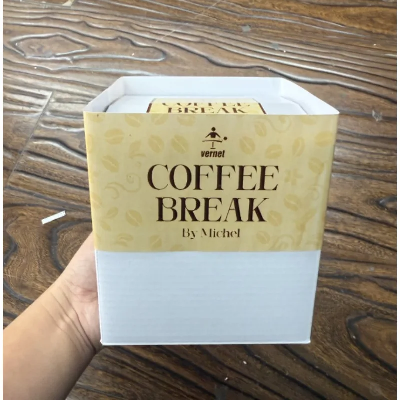 

Новый кофейный перерыв от Michel, трюки, волшебник, крупный план, исполнитель, уличные фокусы, иллюзии, сцена с крупным планом, магия