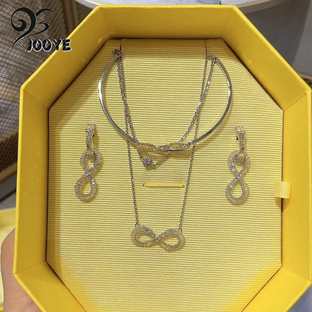 Original 2024 New Trend Fine Jewelry Sets Charm White Twisted Crystal Fashion Necklaces Earrings Ring Anniversary Gift for Women