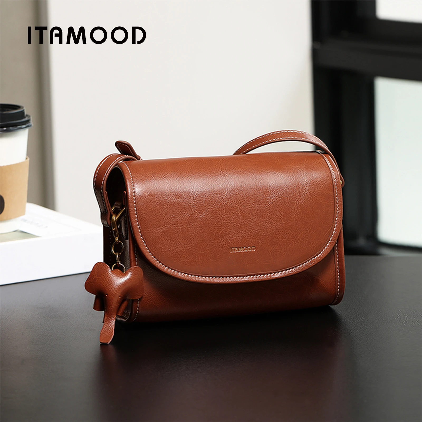 ITAMOOD Texture Leather Small Square Bag Senior Sense of Retro Small Bag Shoulder Bag Fashion Handbag with Cute Elephant Pendant