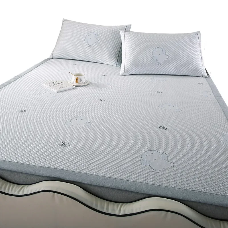 

Class A maternal and infant grade mat, iced bean cool ice silk mat, washable air conditioner mat in summer three-piece set