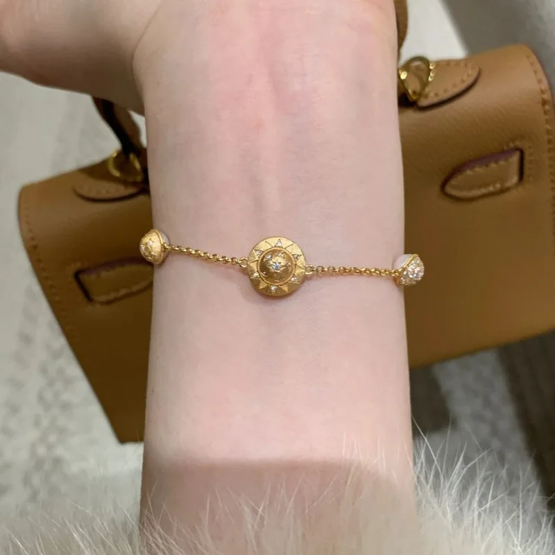 Light luxury style starry rotating white pearl necklace bracelets  micro inlaid diamonds retro charm layered jewelry sets