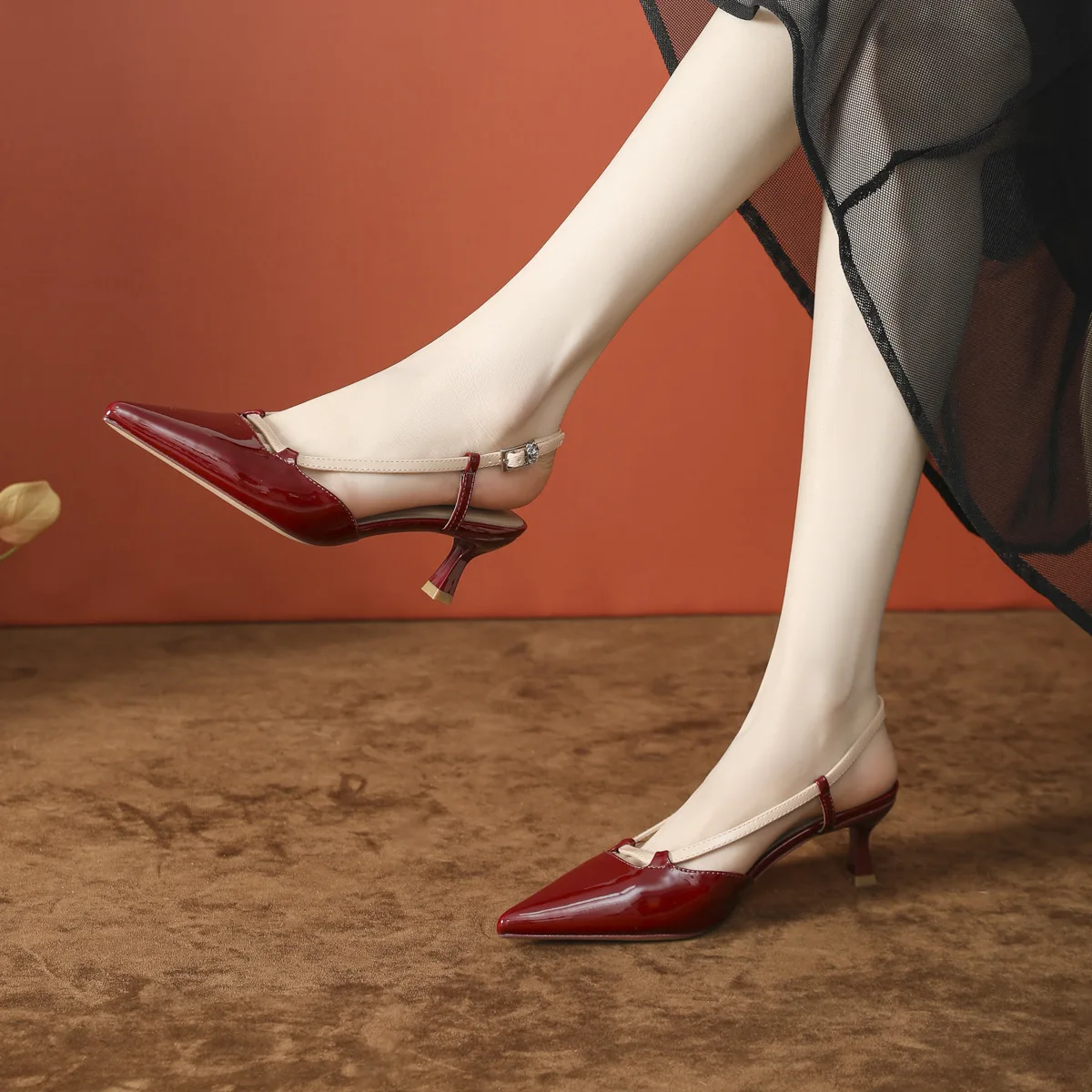 

Spring thin heel empty high heels ladies daily versatile medium and low heel non-slip patent leather sandals commute women shoes