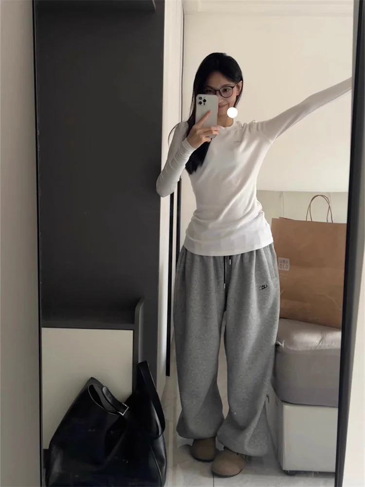 QWEEK Y2K Gray Fleece-lined Sweatpants Women Korean Style Baggy White Sports Pants Oversize Harajuku Vintage Winter Black Jogger