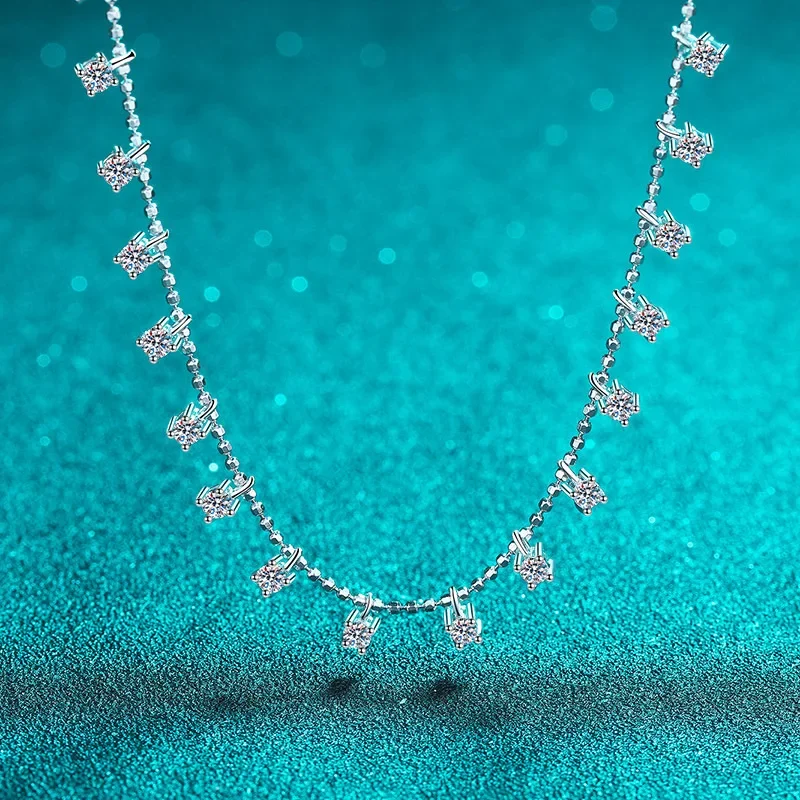 18K Gold Inlaid Moissanite Champagne Gold Necklace, Ladies' Smiling Diamond Thread Chain, Simple High-end Collarbone Chain