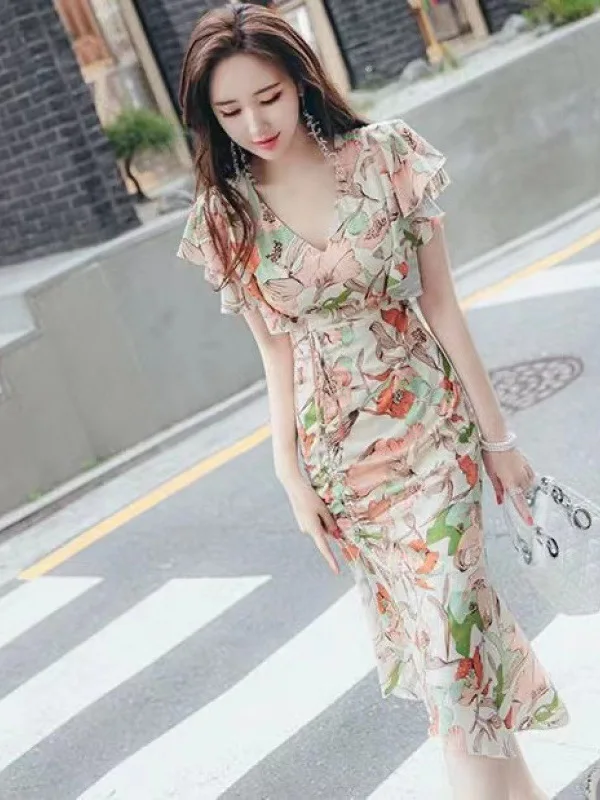 2024 New Summer Slim and Fresh Style Short dress slim fit Waist Wrapped Chiffon Fragmented Flower Dress Women's dress QMUI