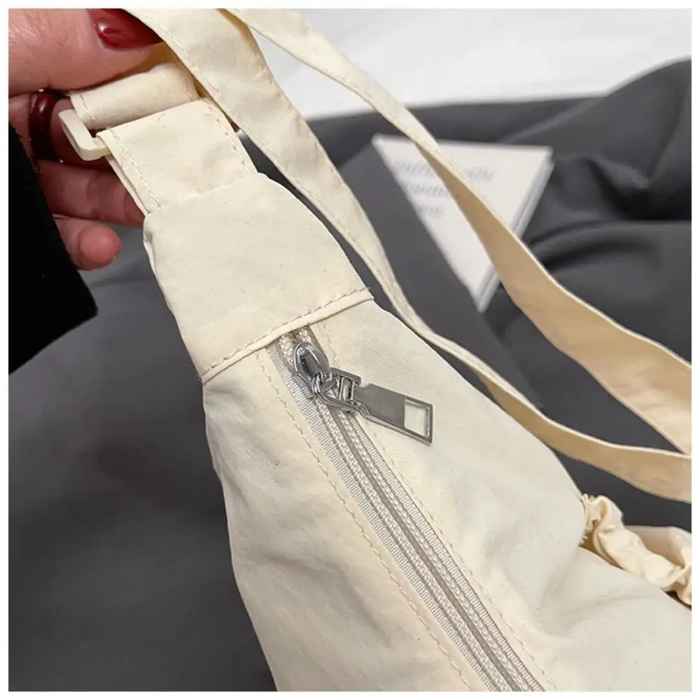 Sweet Korean Style Nylon Shoulder Bag Pleated Lightweight Crossbody Bag Large Capacity Handbag Drawstring Bag Office Worker
